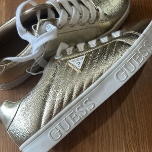 New guess shoes